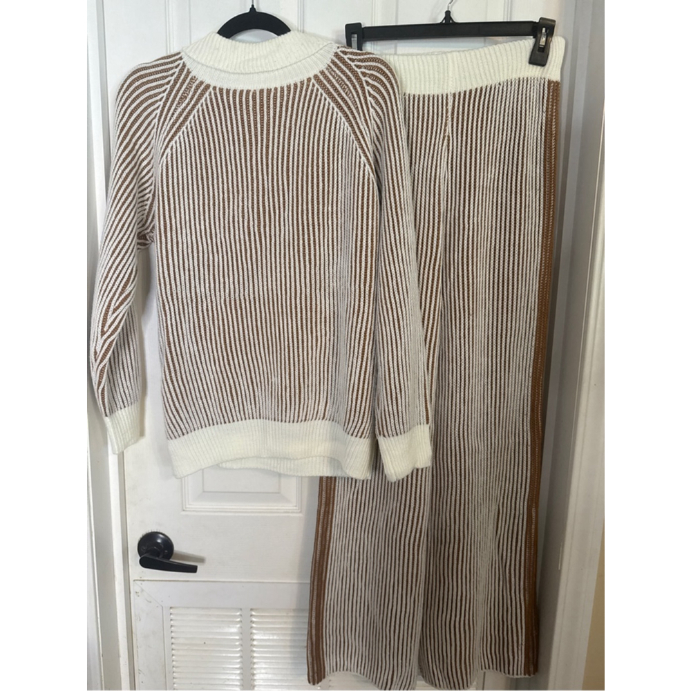Women's BiBi Brown & White Striped Sweater Set Size S - Picture 3 of 4